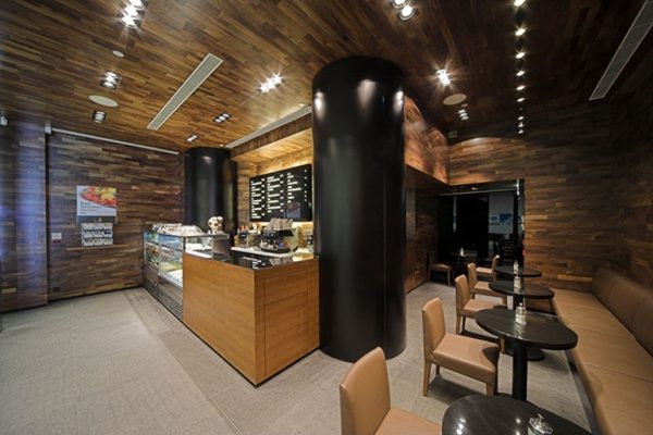 Loa trần phù hợp với nhiều không gian: quán cafe, shop, cửa hàng...