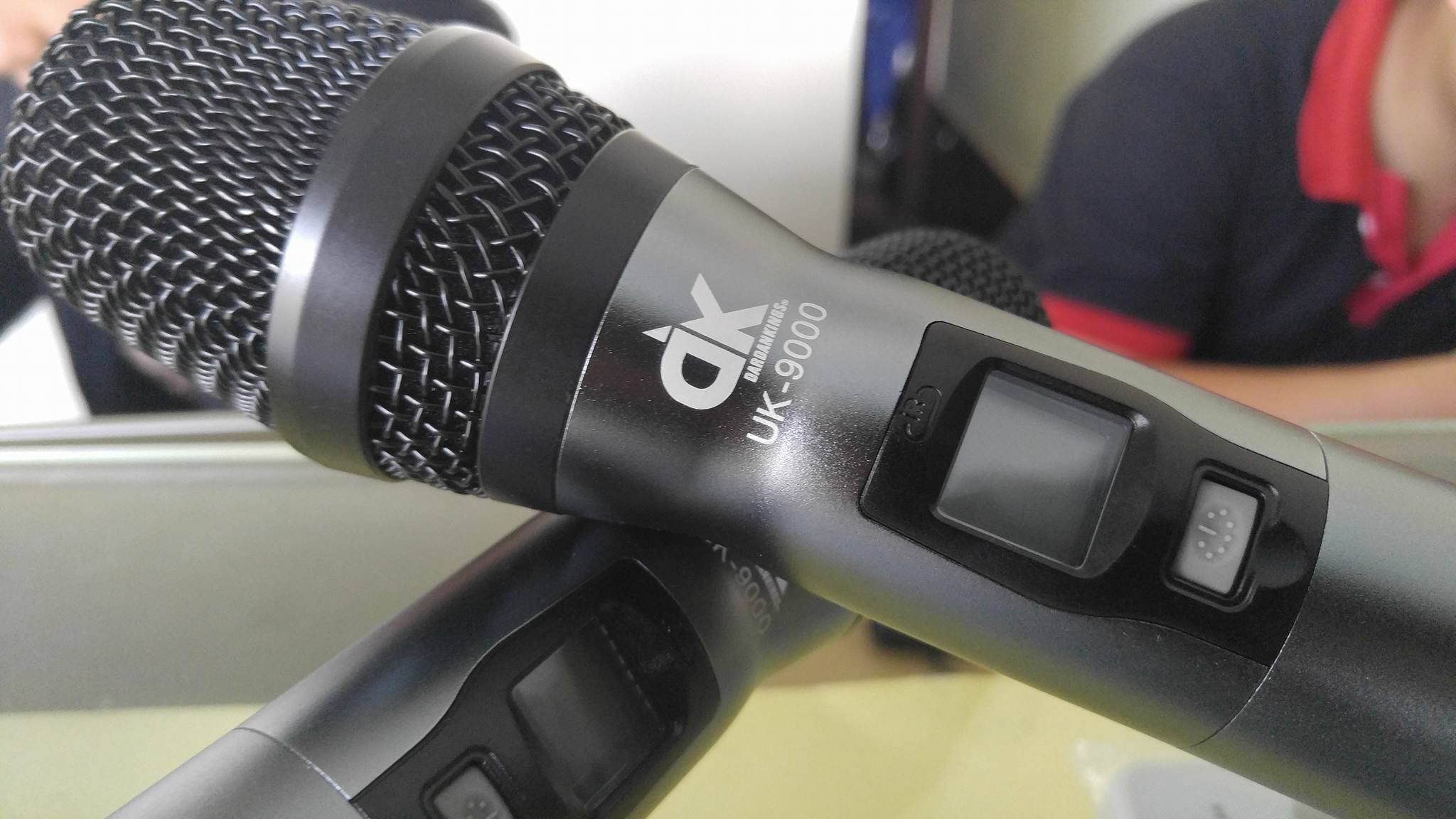 Micro karaoke DK UK 9000 không dây chuyên nghiệp